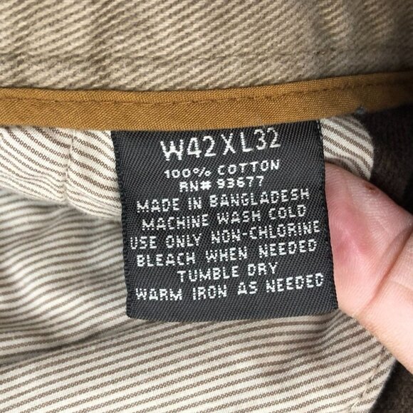 Two St. Johns Bay Men's Pants 42x32 Measured 39x30 Straight Leg - Picture 8 of 16